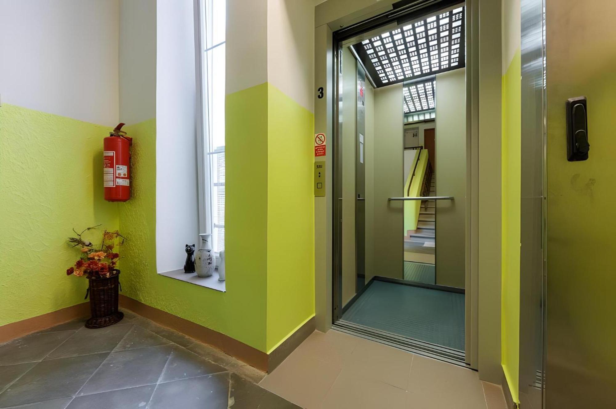Promenade View Apartment Karlovy Vary Exterior foto